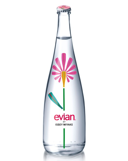 construirmarcas_evian_inspiração_bottles_sayuconsulting construirmarcas_evian_inspiração_bottles_sayuconsulting